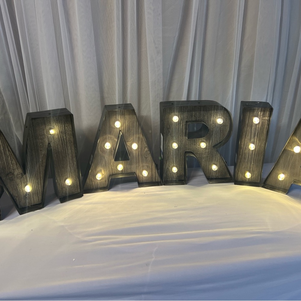 Light-Up Marquee Letters